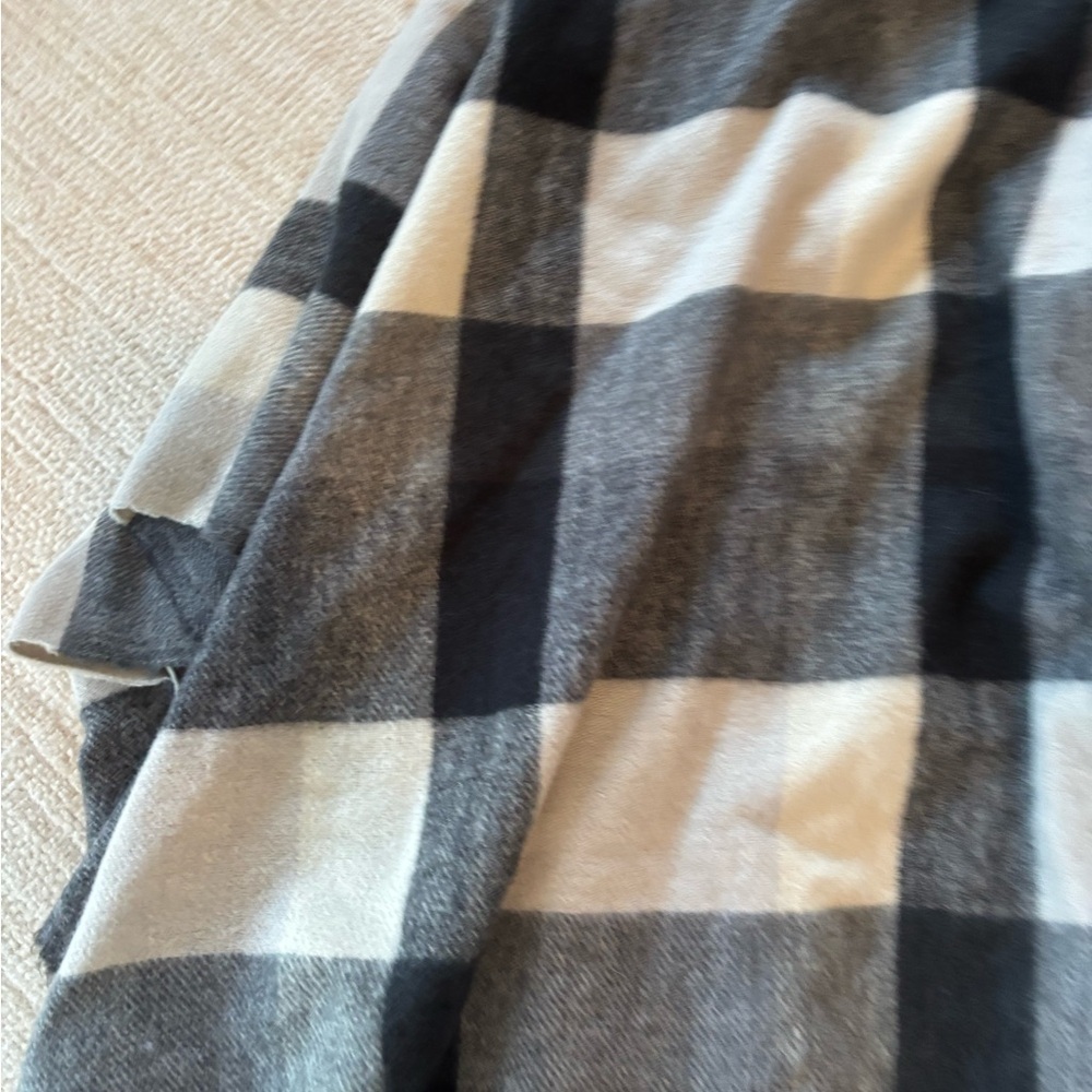 Lucky Brand Black and Gray Checkered Cape - Picture 7 of 8